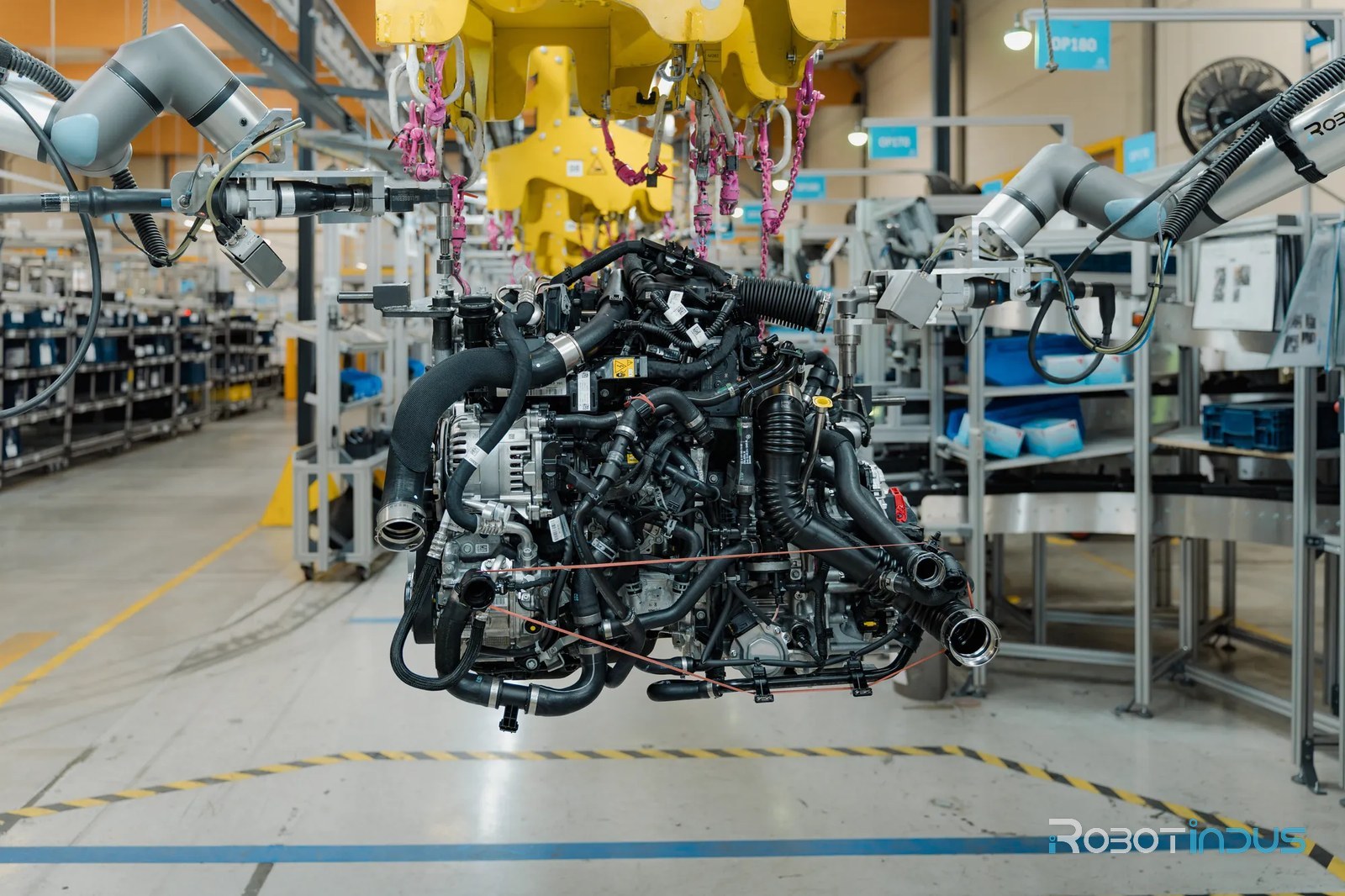 Ligne d’assemblage de moteurs équipée de cobots RobotIndus